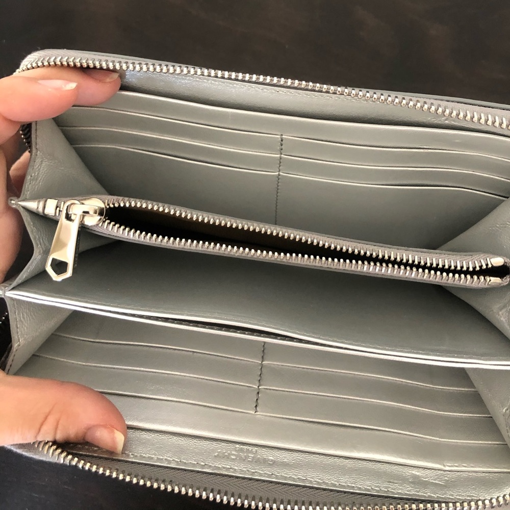 Givenchy Wallet - Picture 3 of 5